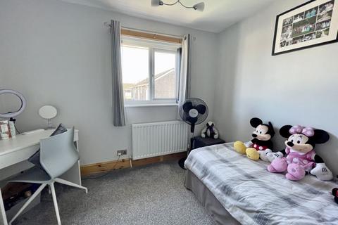 38 Loft Avenue, Grimsby, DN37 9AG