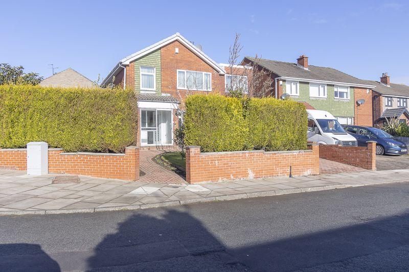 Cheswick Drive, Gosforth, Newcastle... 5 bed semidetached house £325,000