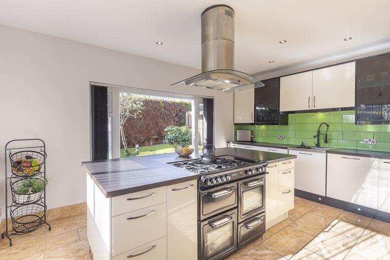 Cheswick Drive, Gosforth, Newcastle... 5 bed semidetached house £325,000