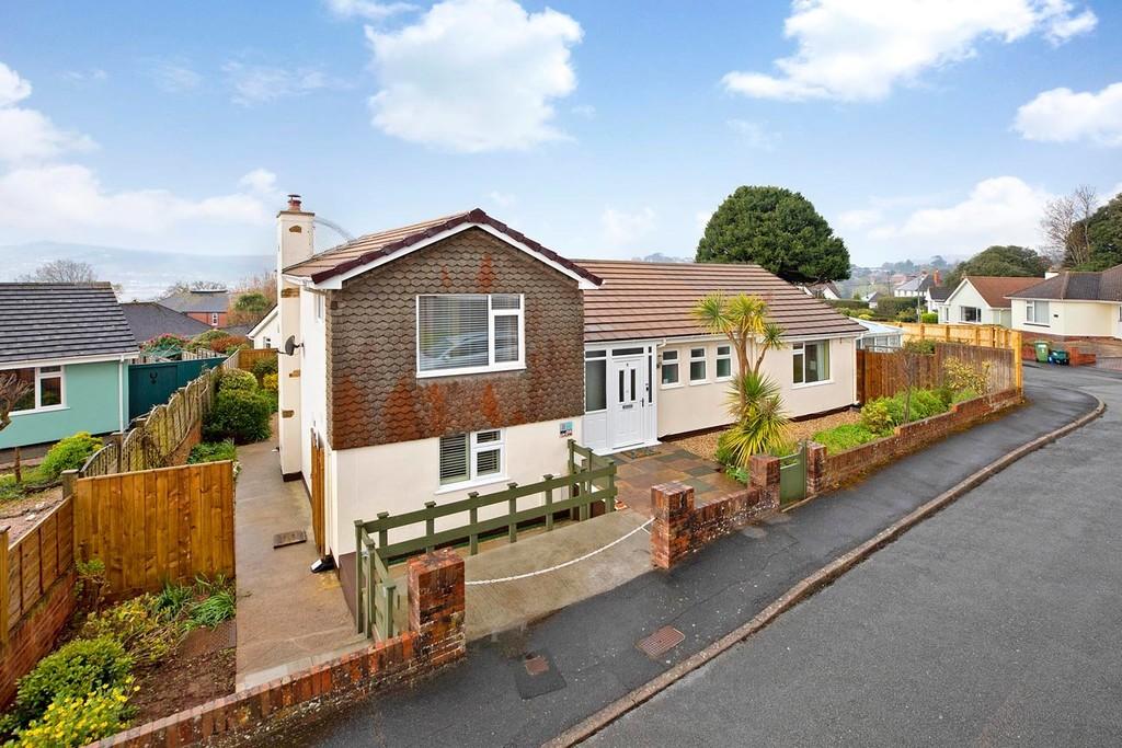 Grove Court, Teignmouth 3 bed detached house for sale £595,000