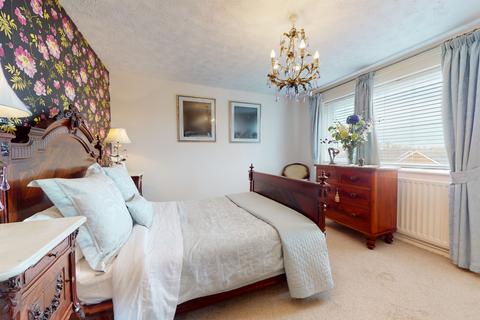 1 Cherry Gardens, Littlestone, New Romney, TN28 8QR