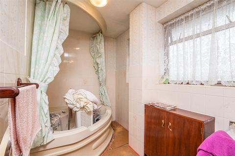 112 Conway Avenue, Great Wakering, Southend-on-sea, SS3 0DD