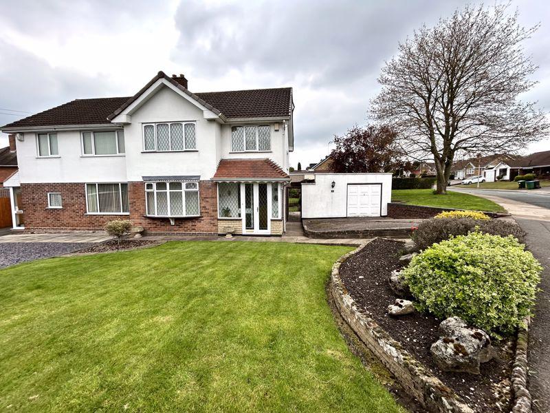 Whitecrest, Great Barr, Birmingham B43 6EN 3 bed semidetached house