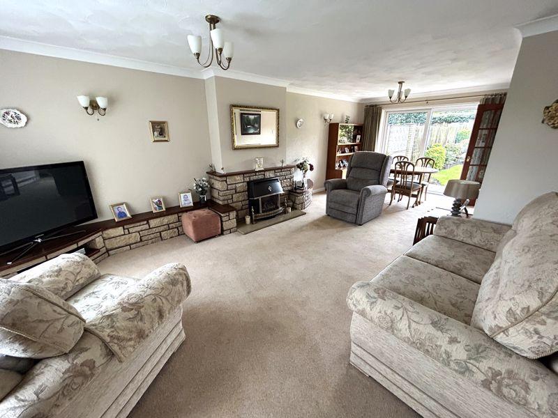 Whitecrest, Great Barr, Birmingham B43 6EN 3 bed semidetached house