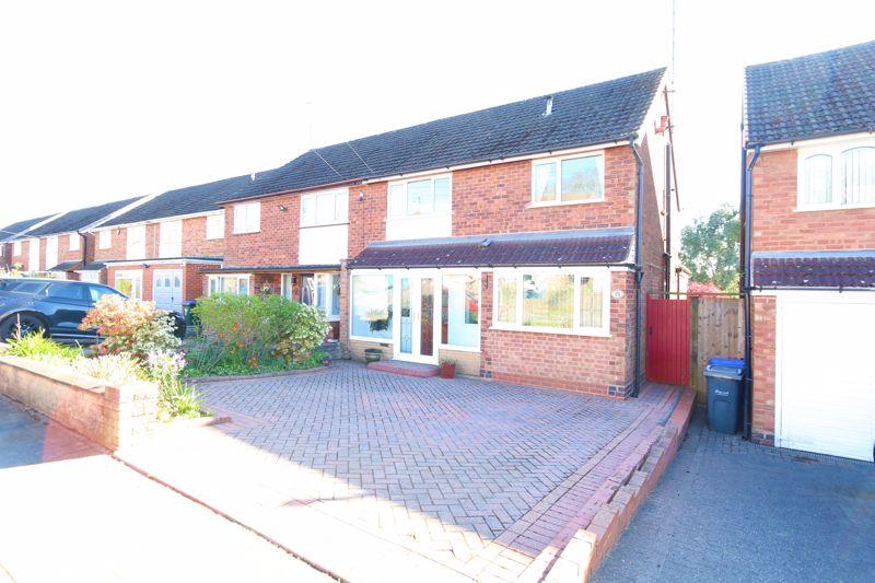 Stanton Road, Great Barr, Birmingham, B43 5HH 3 bed semidetached house