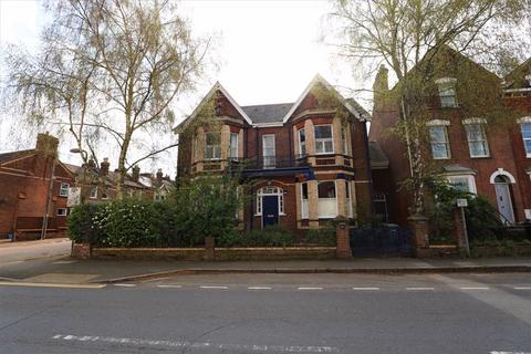 4 bedroom semi-detached house to rent, Old Tiverton Road, EXETER