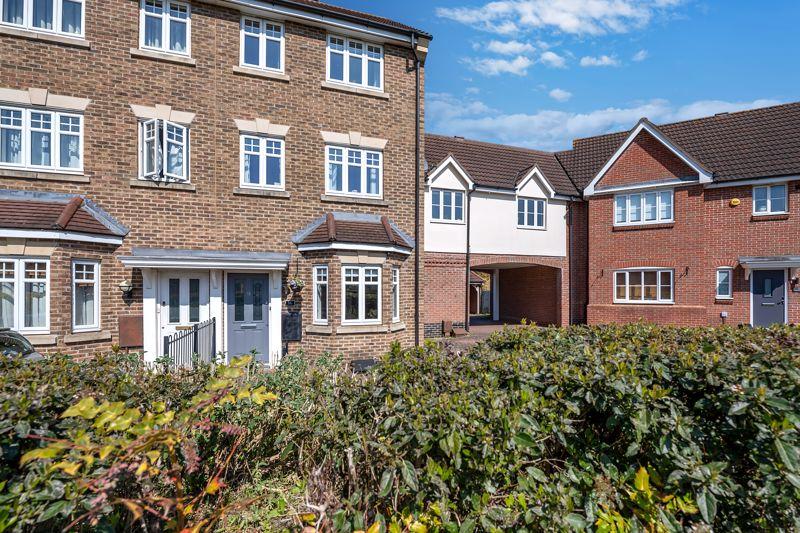 Manning Road, Bury St Edmunds 3 bed terraced house for sale £350,000