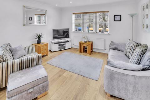 1 Madens Square, Littleborough, OL15 9AJ