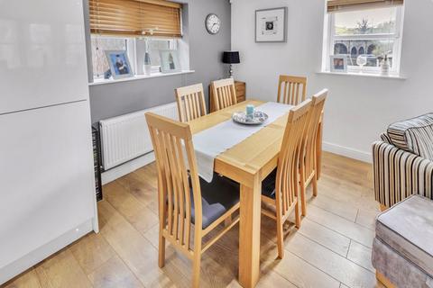 1 Madens Square, Littleborough, OL15 9AJ