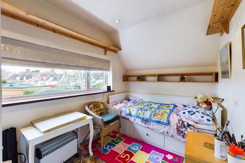 7 Chequers Close, Walton On The Hill, Tadworth, KT20 7SR