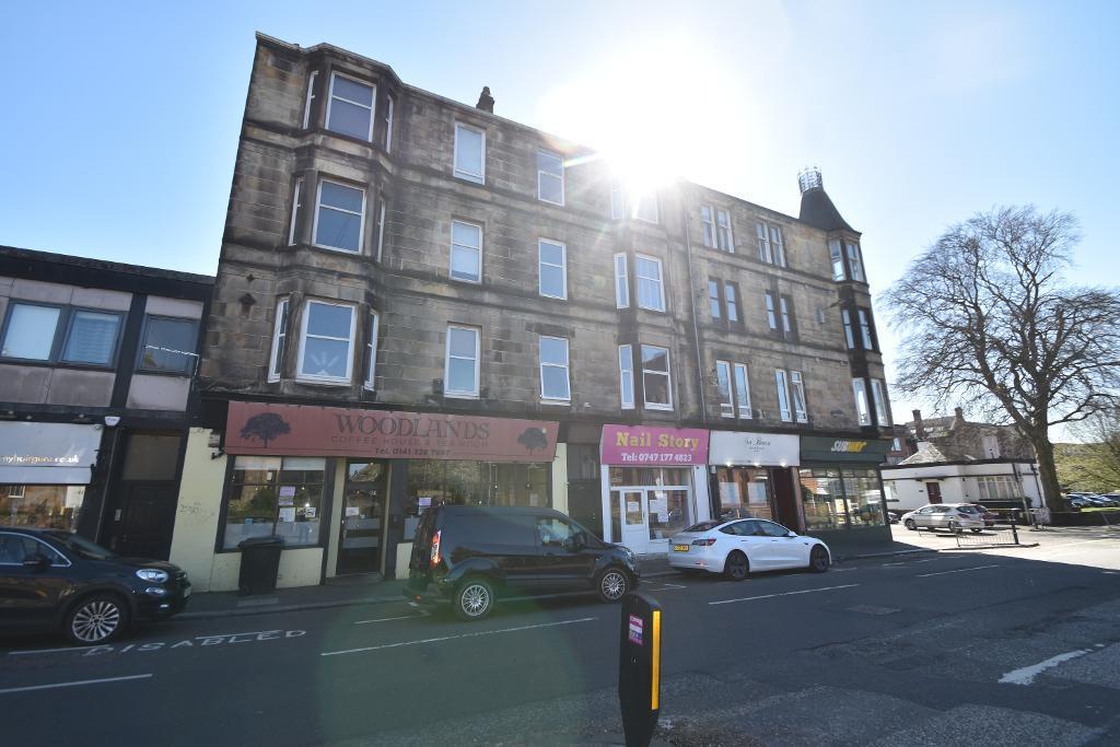 44 Glasgow Road, Paisley, Renfrewshire, PA1 3PW 2 bed flat - £84,000