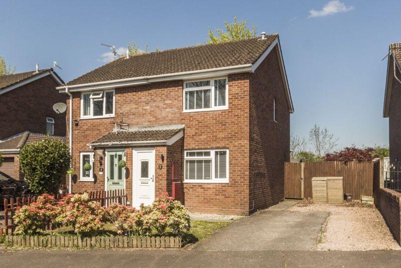 Springfield Close, Cwmbran 2 bed semidetached house £220,000