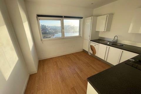 2 bedroom apartment for sale, Albert Basin Way, Gallions Reach, E16