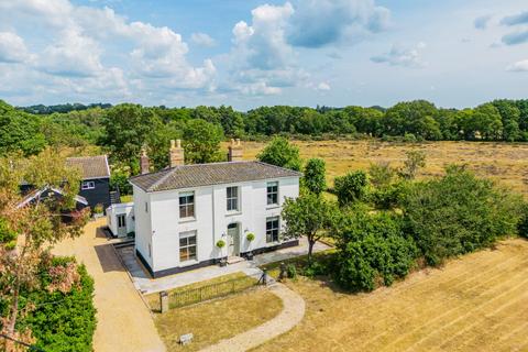 6 bedroom detached house for sale, Wortham, Suffolk