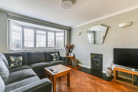 39 Glebe Hyrst, South Croydon, CR2 9JJ