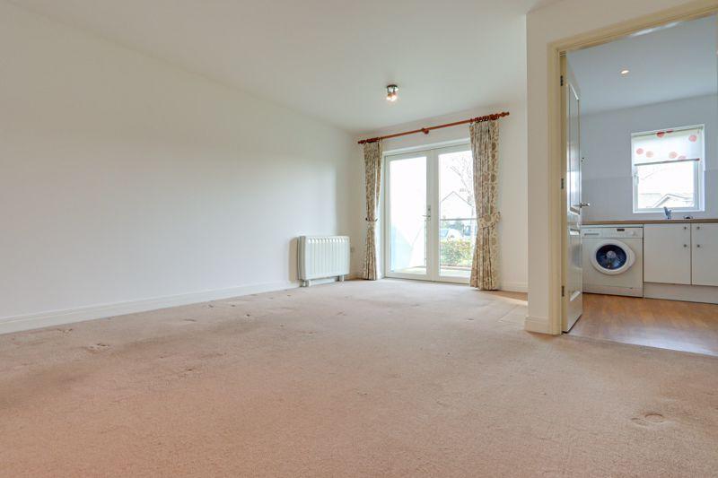 L'Hermitage Gardens, 2 bed property £1,700 pcm (£392 pw)