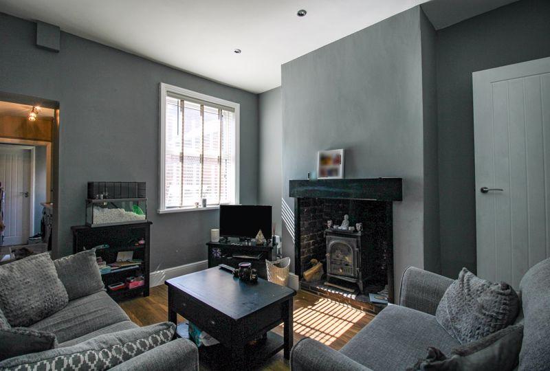 North Avenue, Leek, ST13 2 bed terraced house for sale £165,000