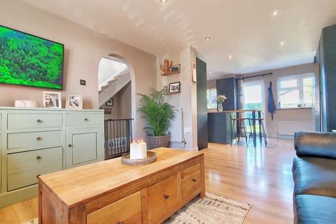 5 Bullfinch Road, Abbeydale, Gloucester, GL4 4WX