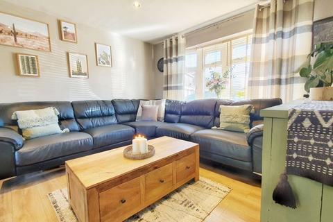 5 Bullfinch Road, Abbeydale, Gloucester, GL4 4WX