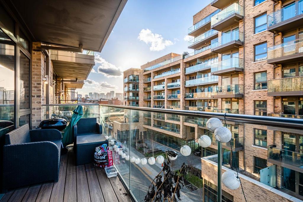 Rigel House, Bethnal Green, E1 3 bed apartment for sale £725,000