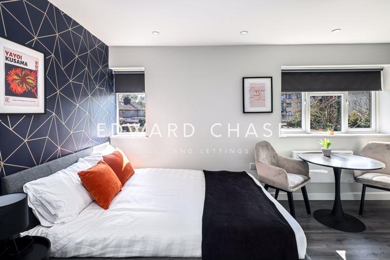 Perth Road, Gants Hill, IG2 Property £1,099 pcm (£254 pw)