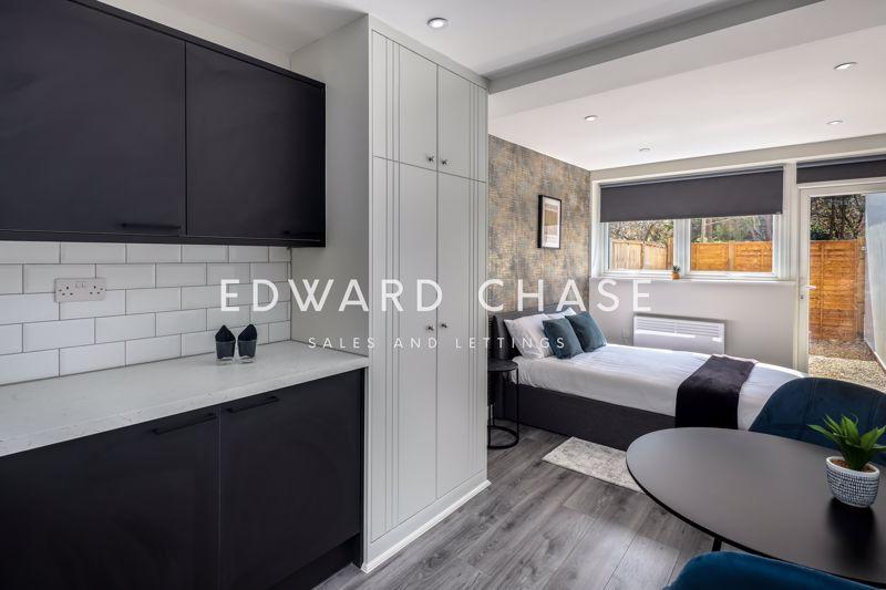 Perth Road, Gants Hill, IG2 Property to rent £1,199 pcm (£277 pw)