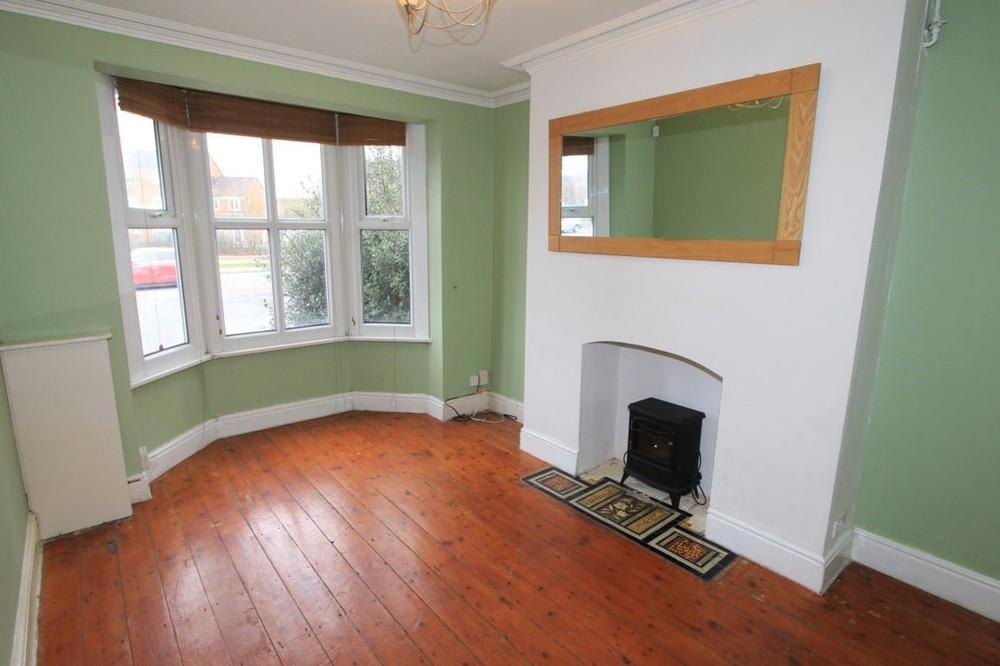 Queensville, Stafford, Staffordshire, ST17 4NJ 3 bed terraced house £