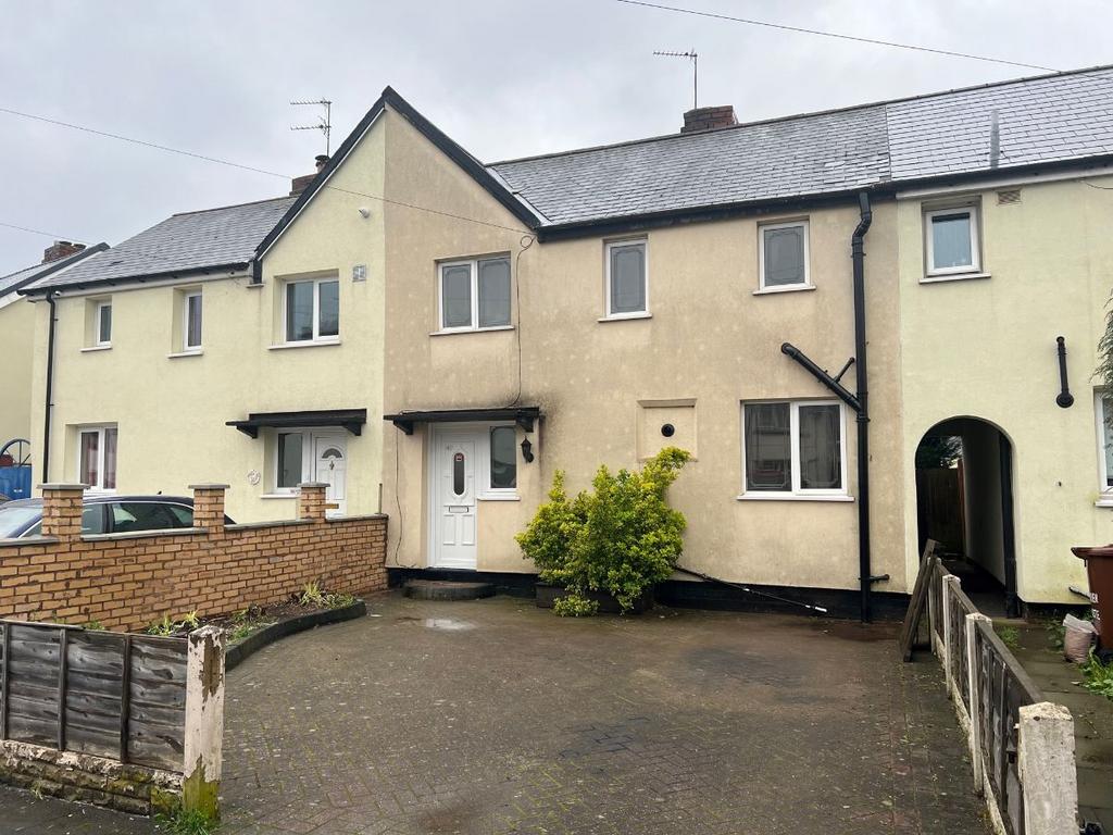 Thorne Road Willenhall 3 bed terraced house £800 pcm (£185 pw)