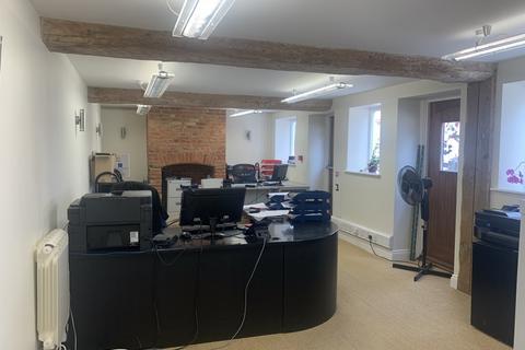 Office to rent - The Coach House, 9 Water Lane, Bishop`s Stortford, Hertfordshire