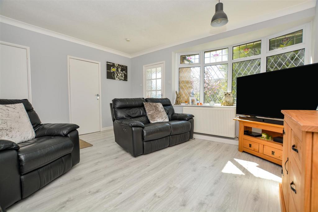 Whitfield Road, Scunthorpe 2 bed semidetached bungalow for sale £150,000