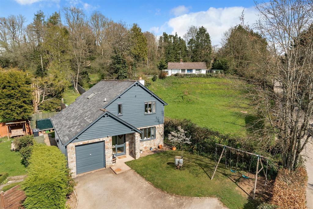 Old Tiverton Road, Bampton, Tiverton 3 bed detached house for sale £