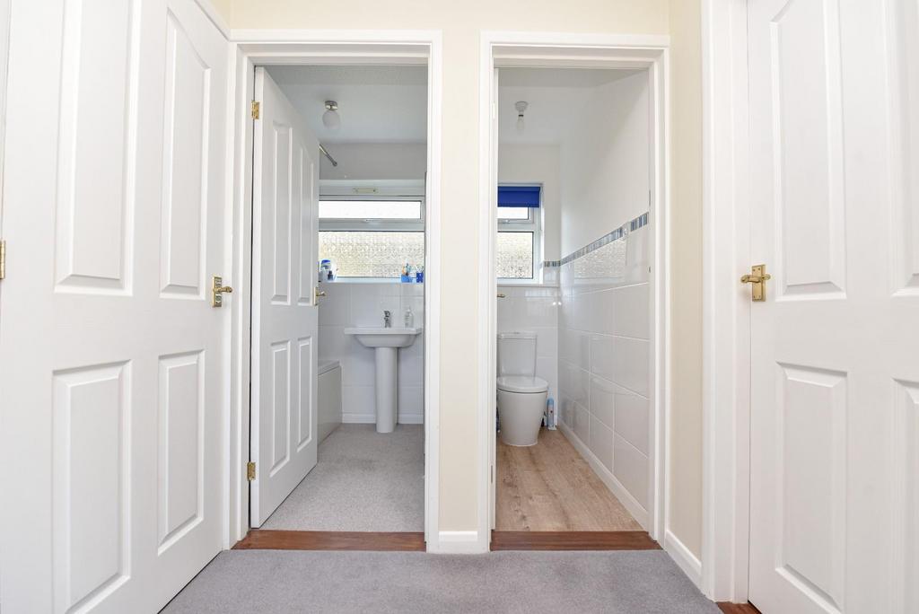 Bathroom &amp; Cloakroom