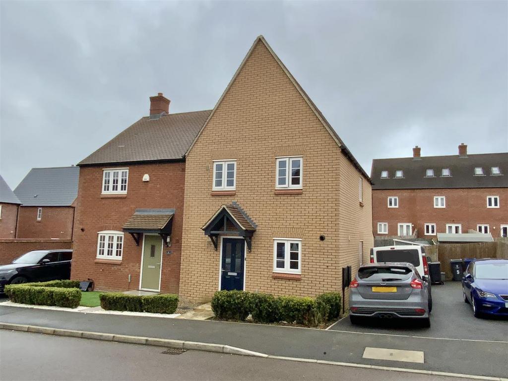 Wetherby Drive, Towcester 3 bed semidetached house for sale £350,000