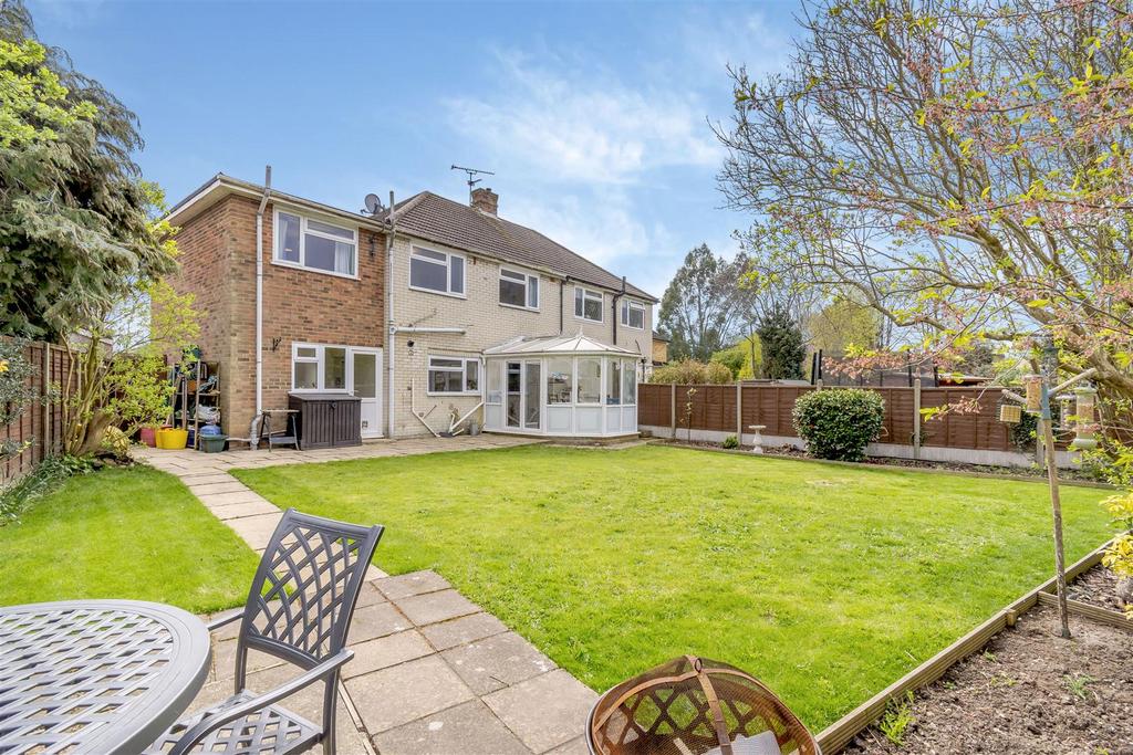 North Crescent, Coxheath, Maidstone 5 bed semidetached house for sale £425,000