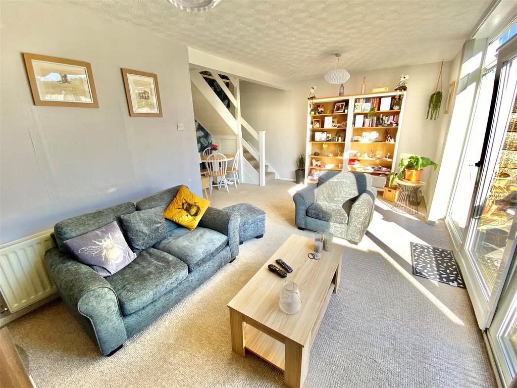 Collingwood Close, Macclesfield 3 bed terraced house for sale £210,000