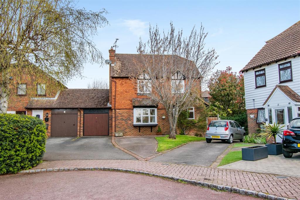 Bodsham Crescent, Bearsted, Maidstone 4 bed detached house for sale £