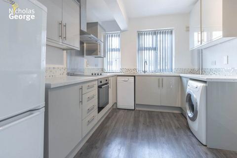 3 bedroom flat to rent, Calthorpe Mansions, Edgbaston, B15 1QS