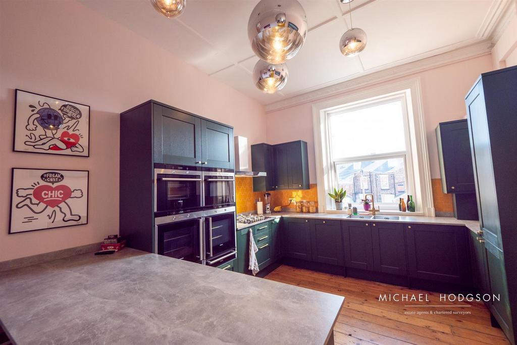 Kitchen / Breakfast Room