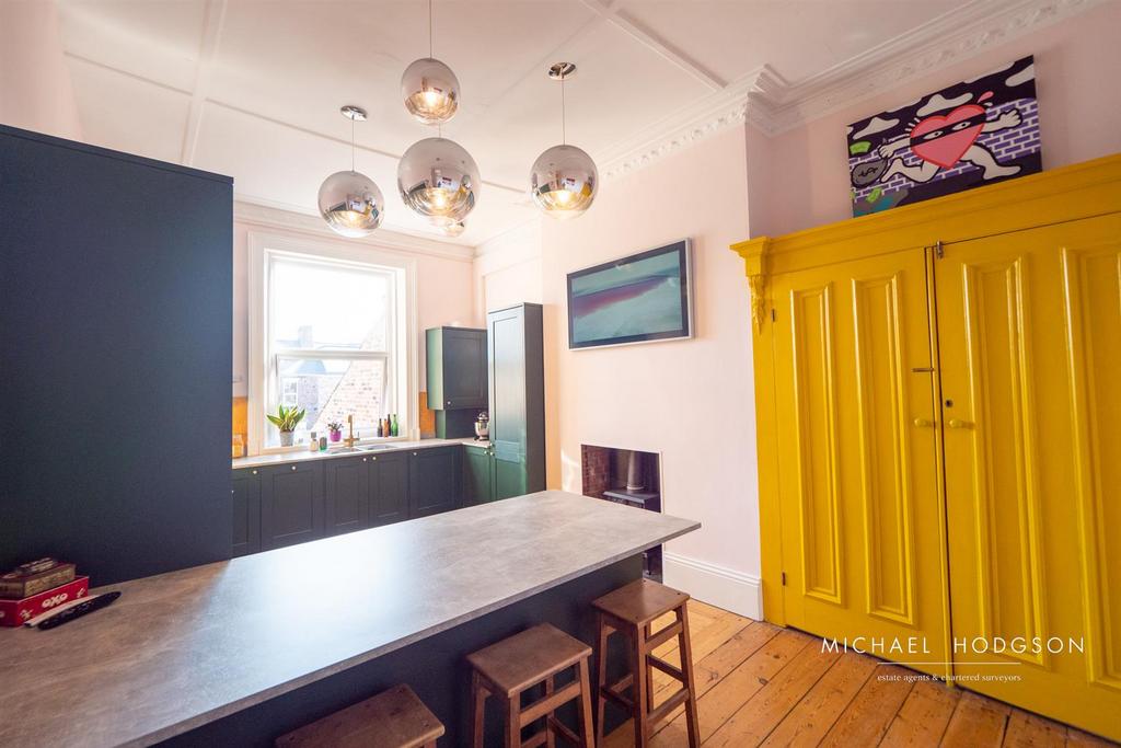 Kitchen / Breakfast Room