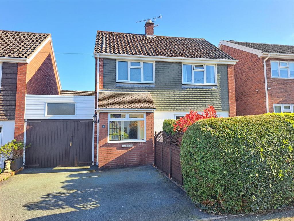 Brookfield Road, Welshpool 3 bed house £795 pcm (£183 pw)
