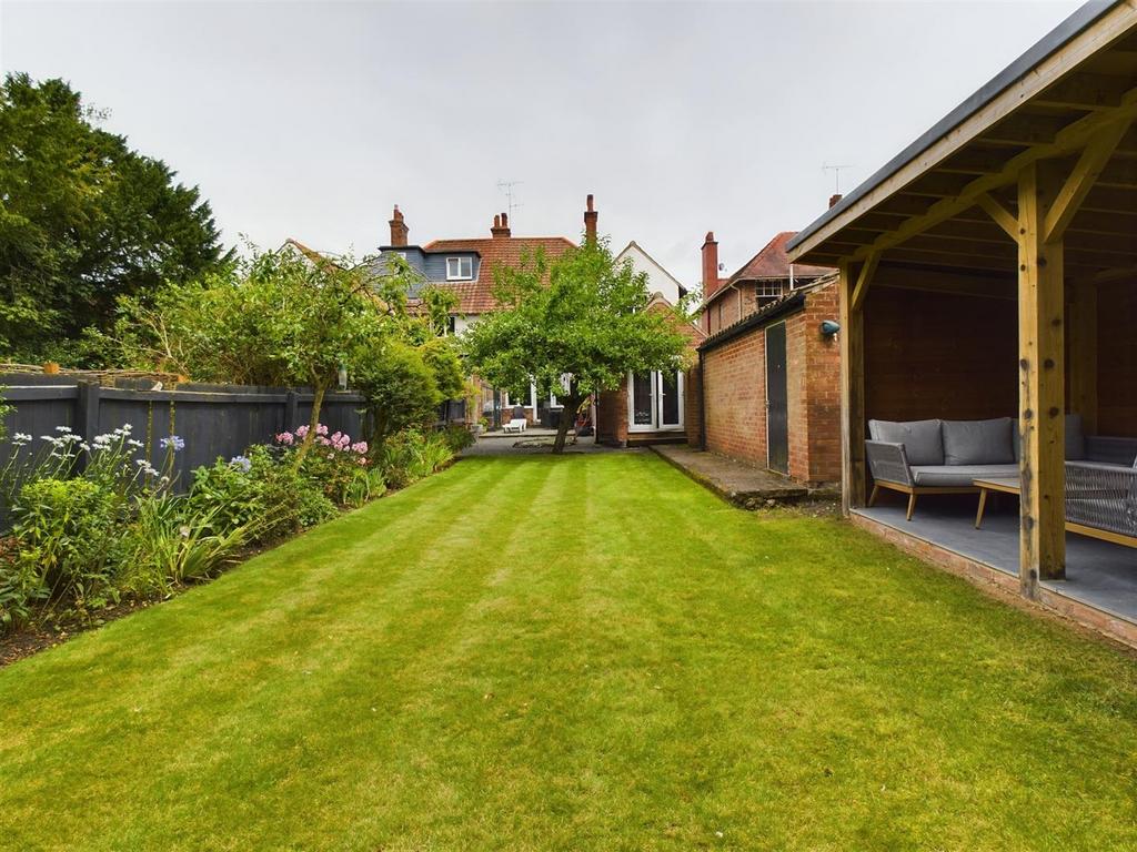 27 St. Johns Road, Driffield 4 bed semidetached house for sale £449,500