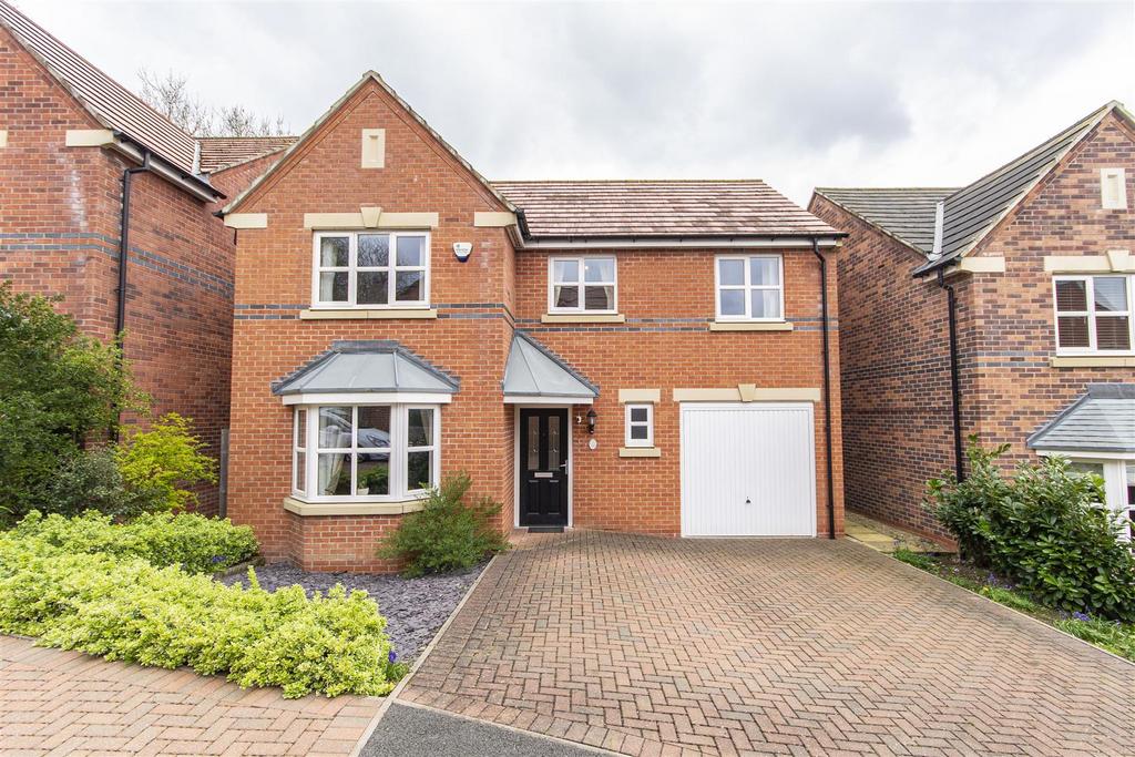 Steeple Grange, Chesterfield 4 bed detached house for sale £375,000