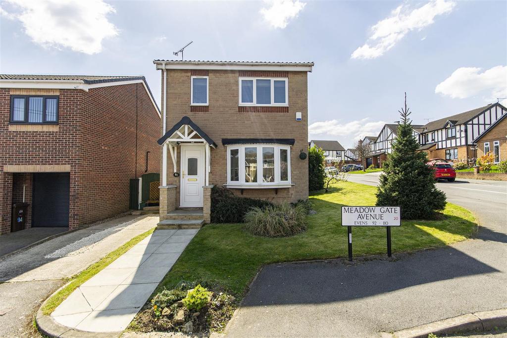 Meadow Gate Avenue, Sothall, Sheffield 3 bed detached house for sale