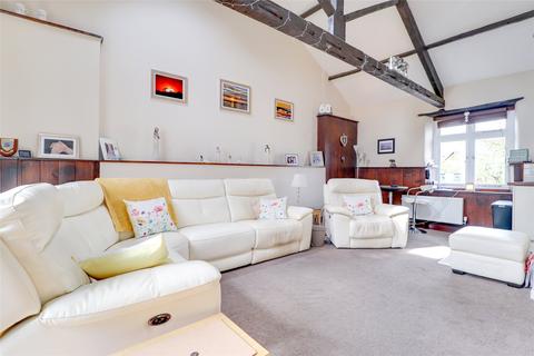 Flat 2, 4 Bridge Street, Bideford, EX39 2BU
