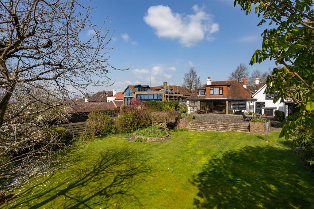 Woodruff Avenue, Hove 6 bed detached house £1,900,000