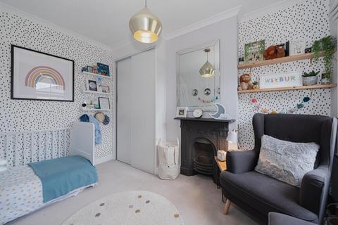 116 Hook Road, Epsom, KT19 8TX