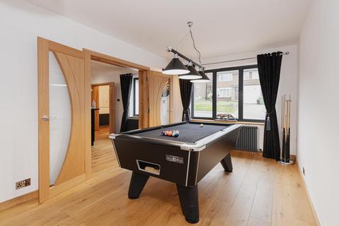 5 bedroom detached house for sale - Grosvenor Road, Epsom Downs