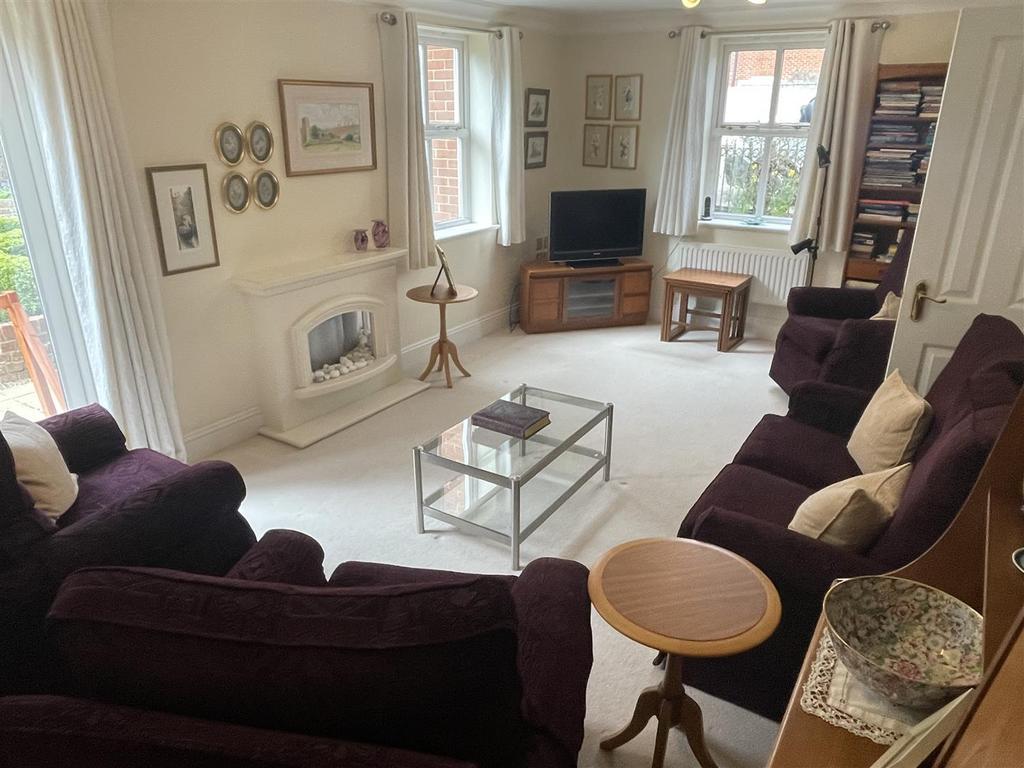 Sitting Room.JPG