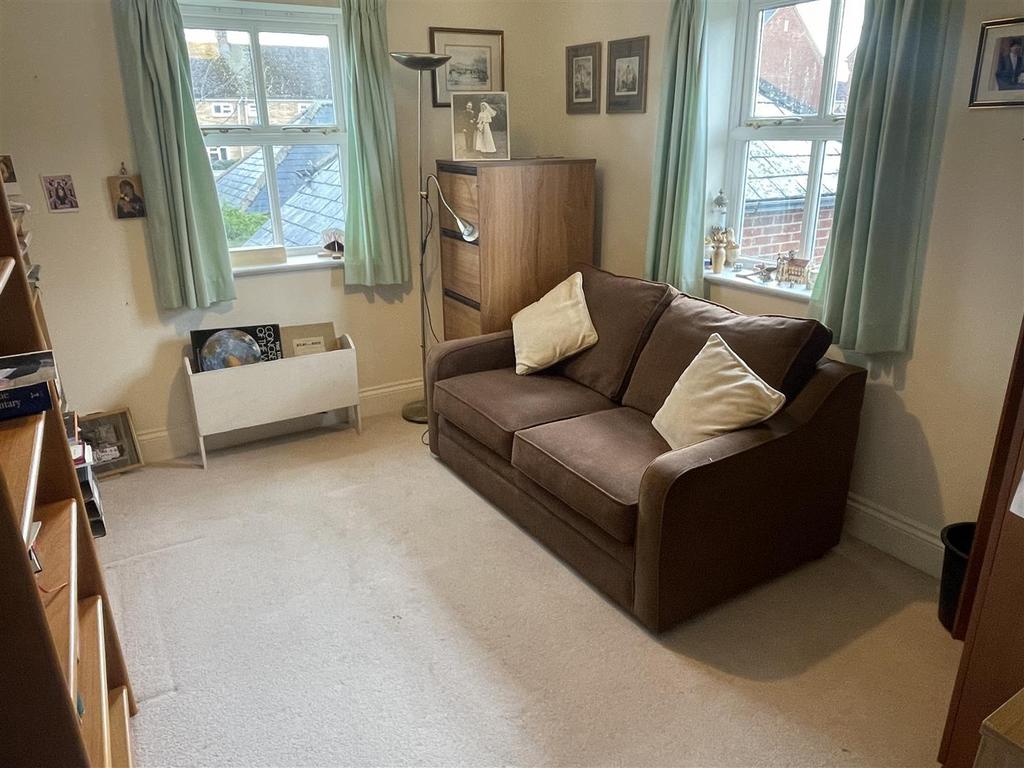Bedroom 4.JPG