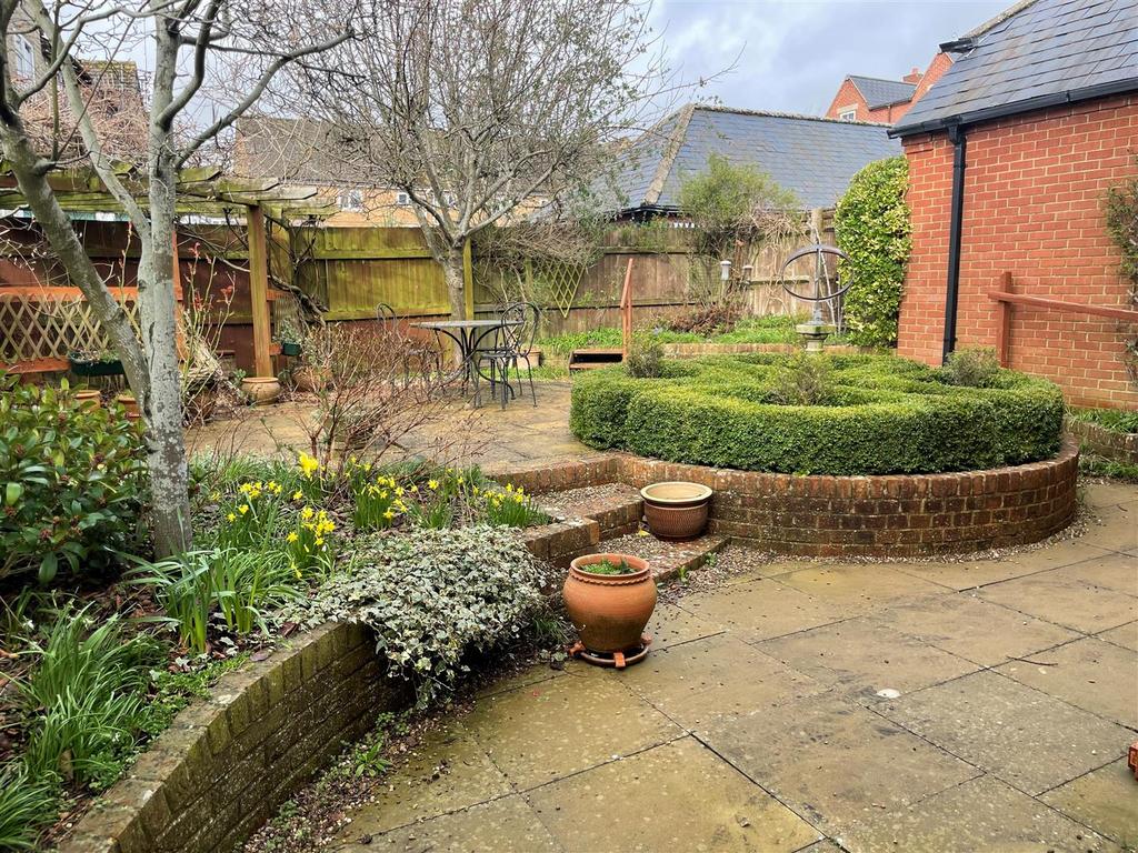 Garden 1.jpg